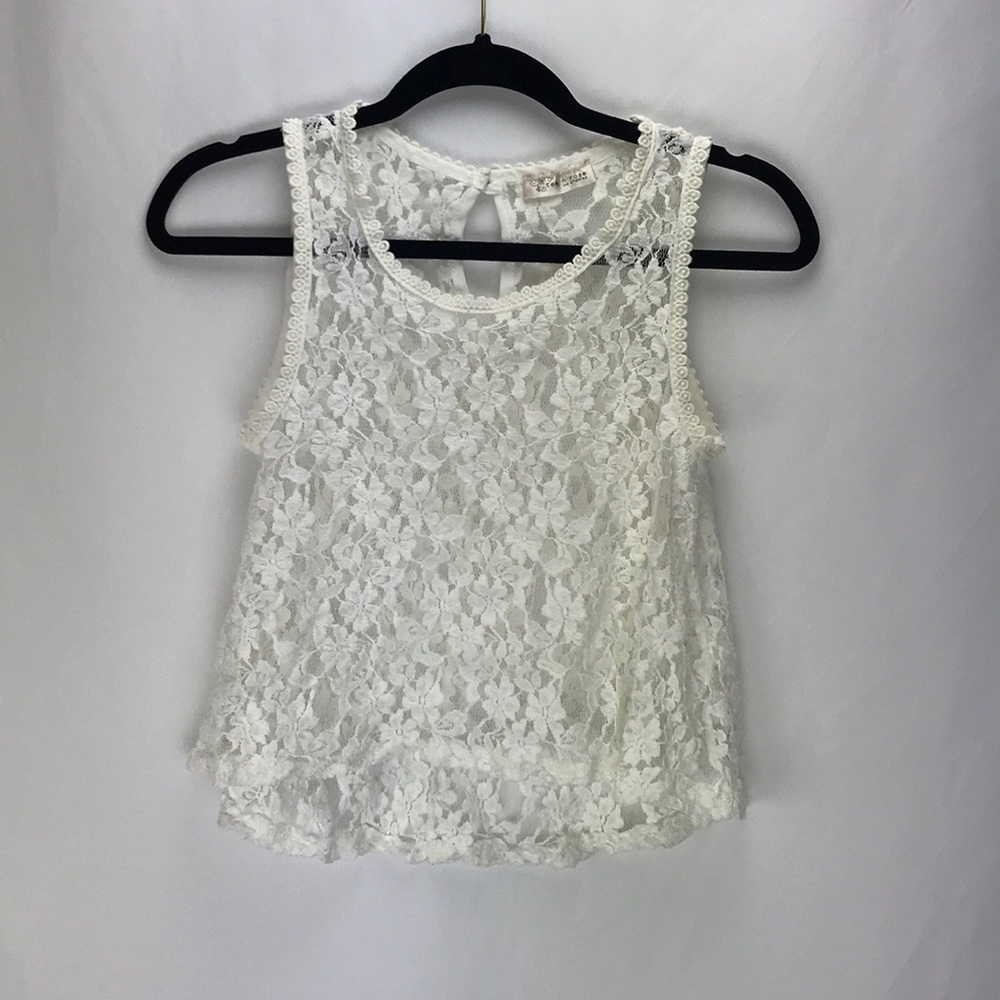 Lace See through top ✨